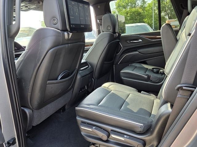 Used 2021 Cadillac Escalade Premium Luxury w/ Driver Assist Tech Package AWD/4WD image 11