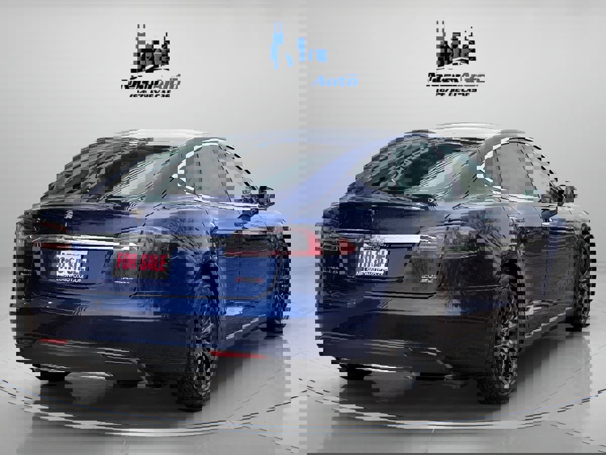 Used 2016 Tesla Model S P90D image 4