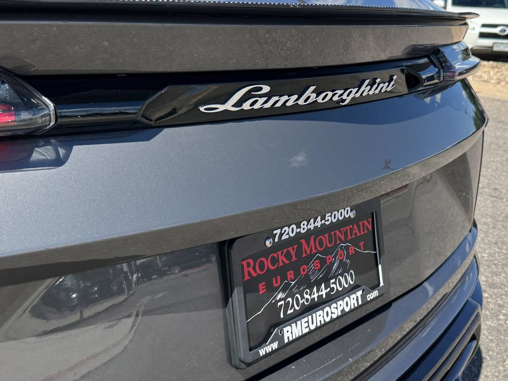 Used 2021 Lamborghini Urus AWD/4WD image 8