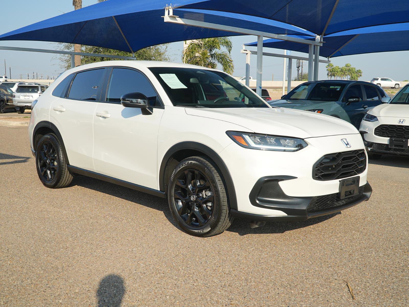 Used 2023 Honda HR-V Sport image 3