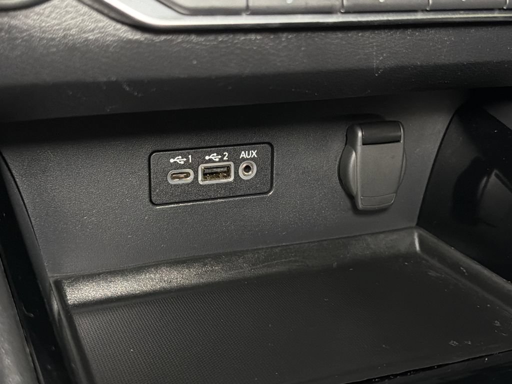 Used 2024 Nissan Altima 2.5 SV AWD/4WD image 29
