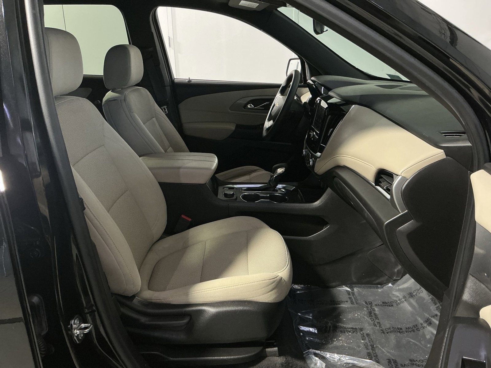 Used 2023 Chevrolet Traverse LS w/ Safety Package image 34