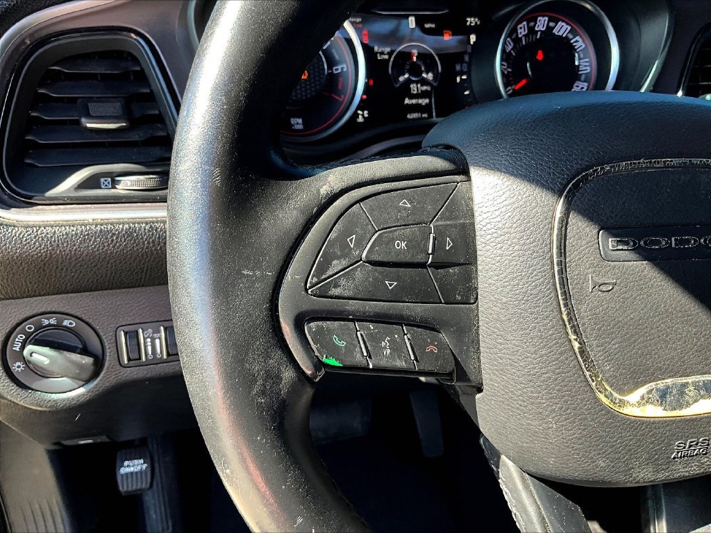 Used 2019 Dodge Challenger SXT RWD image 11