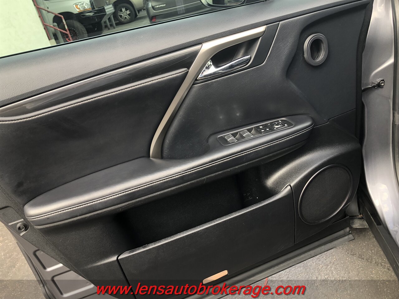 Used 2019 Lexus RX 350 FWD w/ Accessory Package image 9