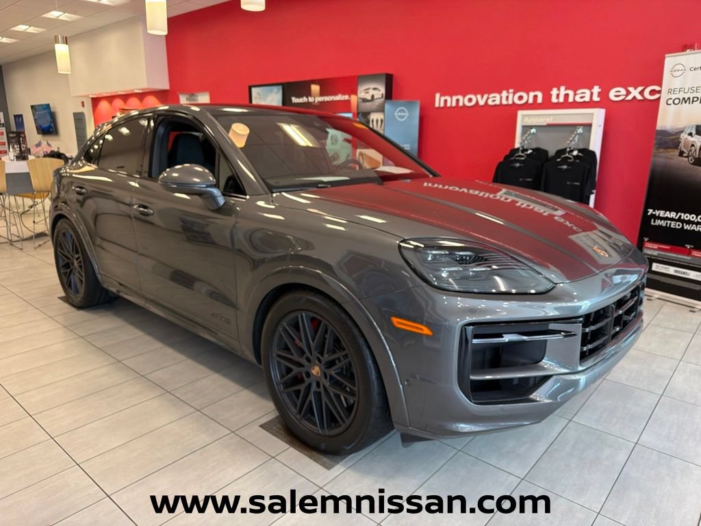 Used 2026 Porsche Cayenne GTS AWD/4WD image 6