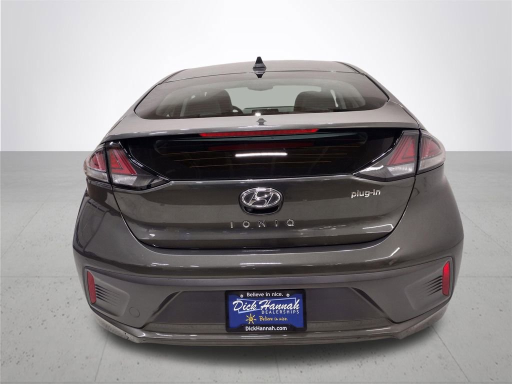 Certified 2022 Hyundai Ioniq SE FWD image 14
