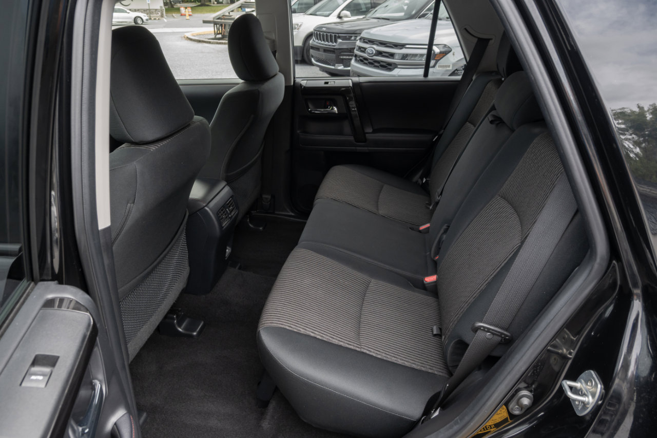 Used 2024 Toyota 4Runner TRD Off-Road image 24