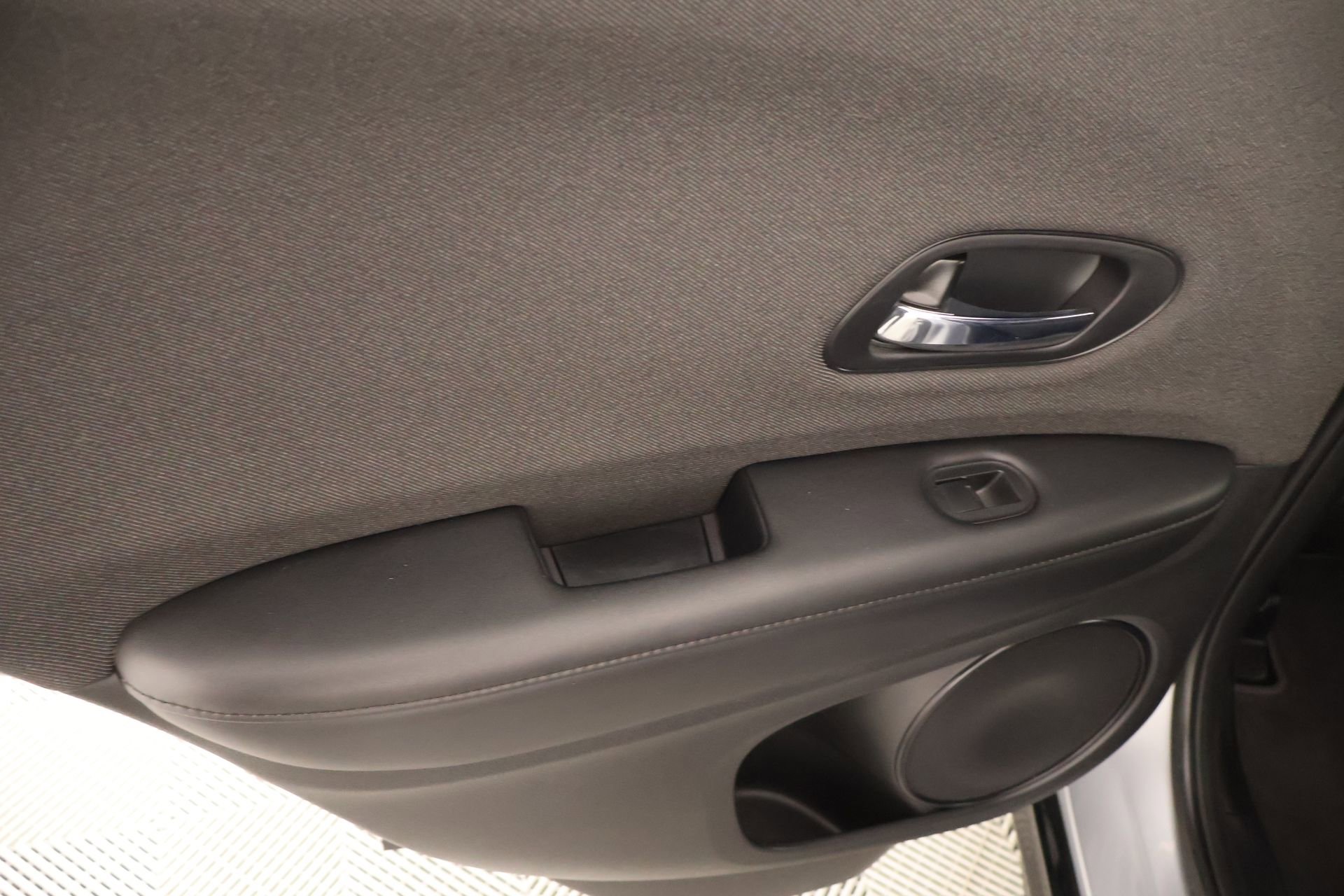 Used 2019 Honda HR-V Sport image 15