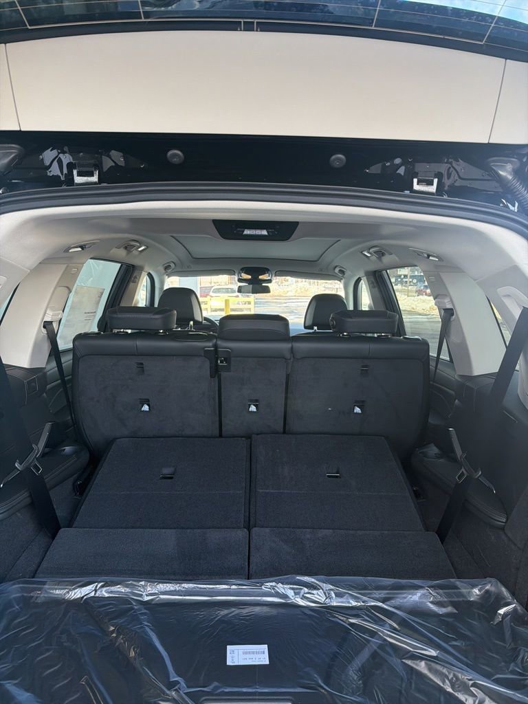 New 2026 BMW X7 xDrive40i w/ Premium Package image 14