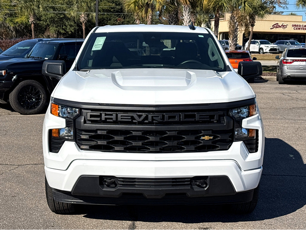 Used 2025 Chevrolet Silverado 1500 Custom image 2