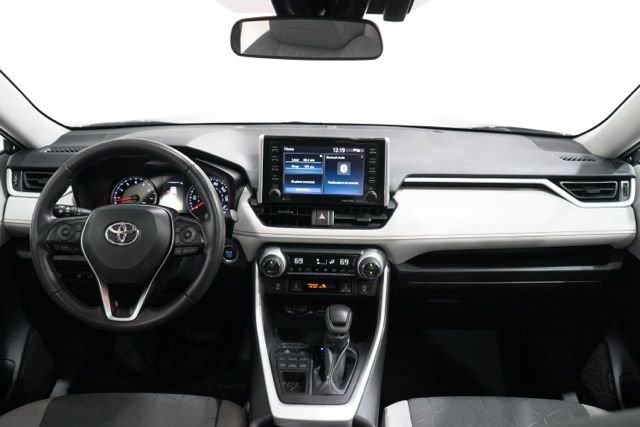 Used 2021 Toyota RAV4 XLE w/ Convenience Package image 15