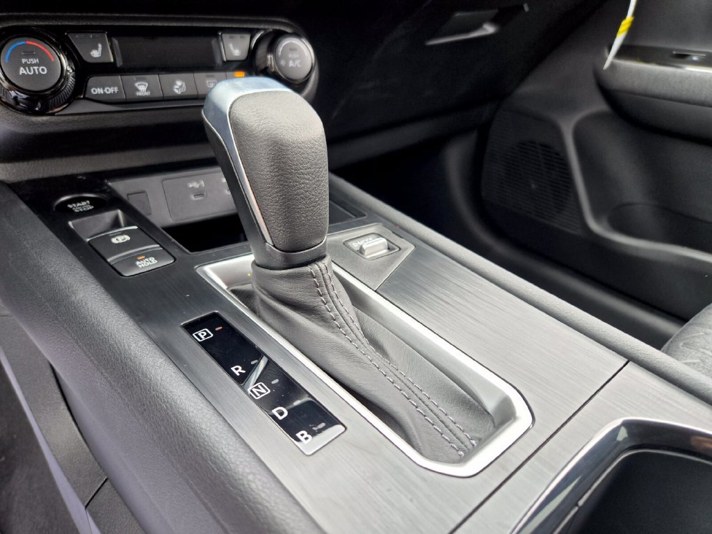 New 2027 Nissan Kicks SV FWD image 9