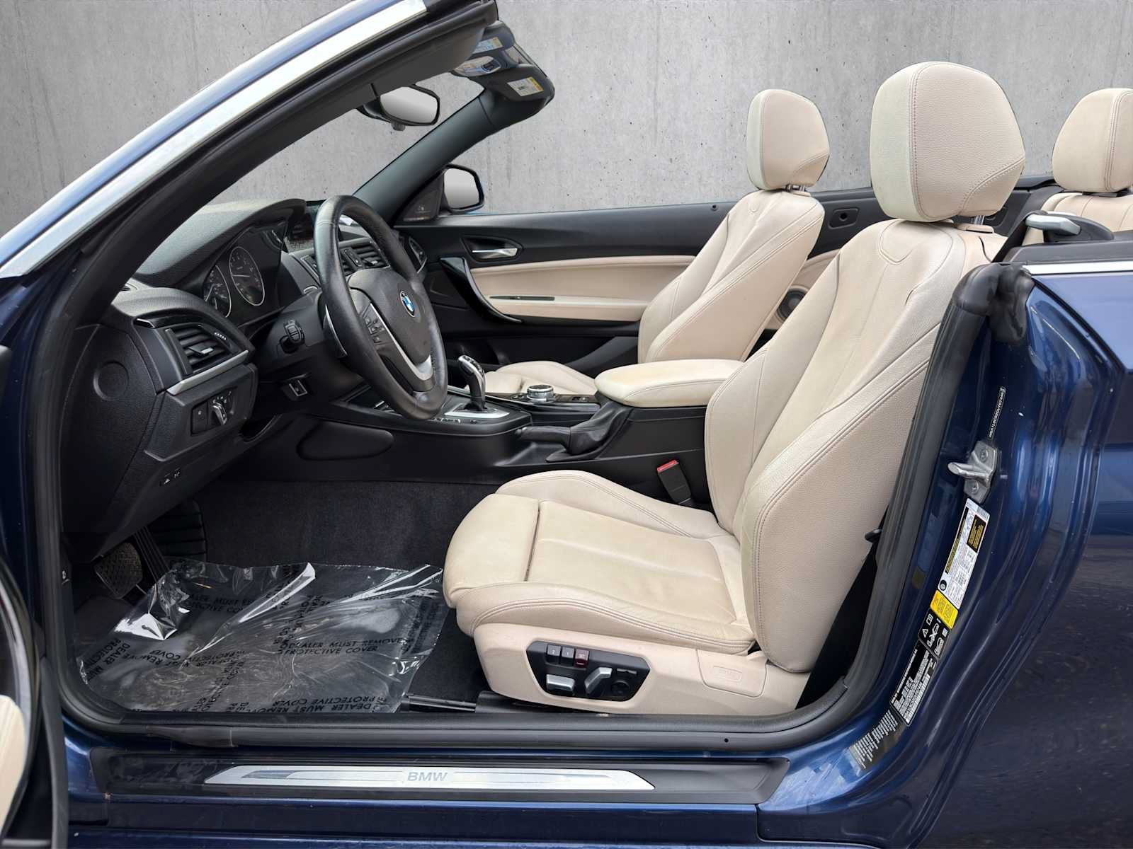 Used 2016 BMW 228i xDrive Convertible AWD/4WD image 11