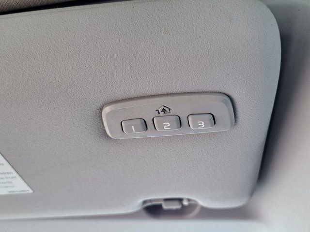 Used 2007 Volvo C70 T5 image 18