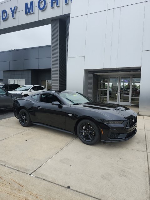 New 2026 Ford Mustang GT RWD image 2