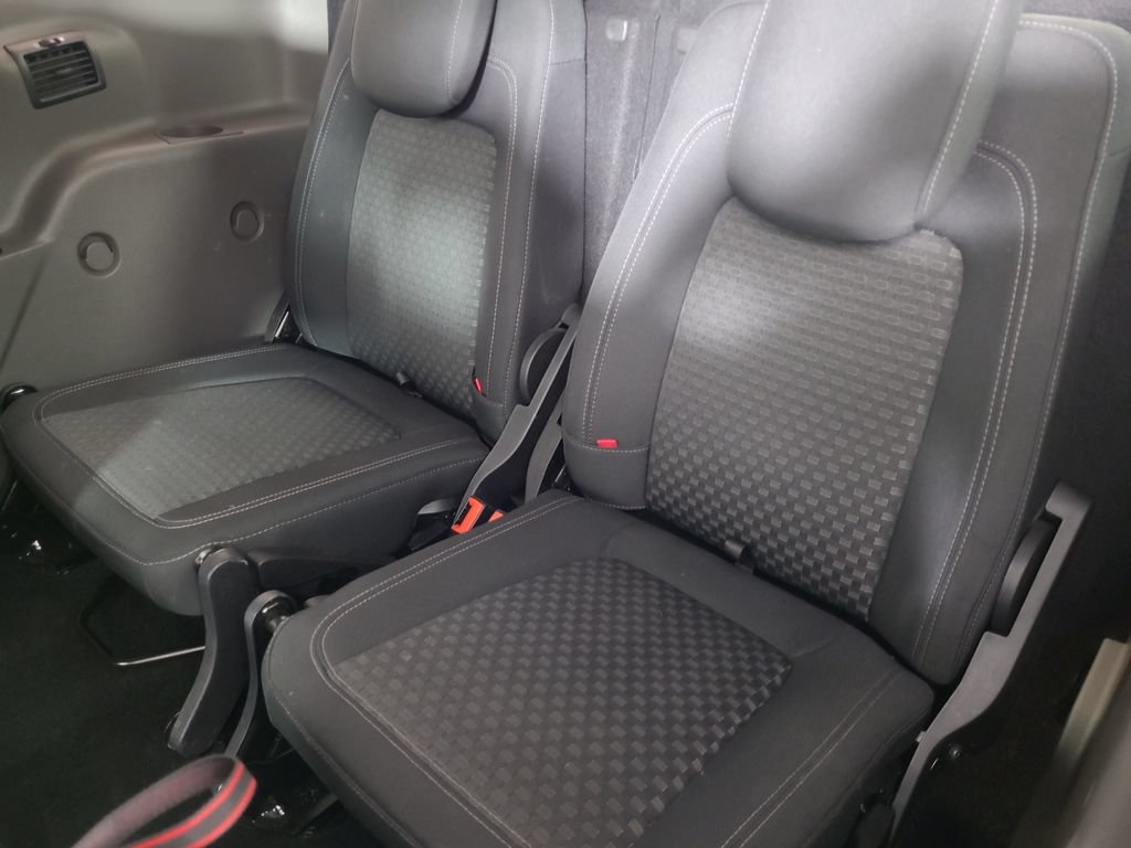 Used 2022 Ford Transit Connect XLT FWD image 19