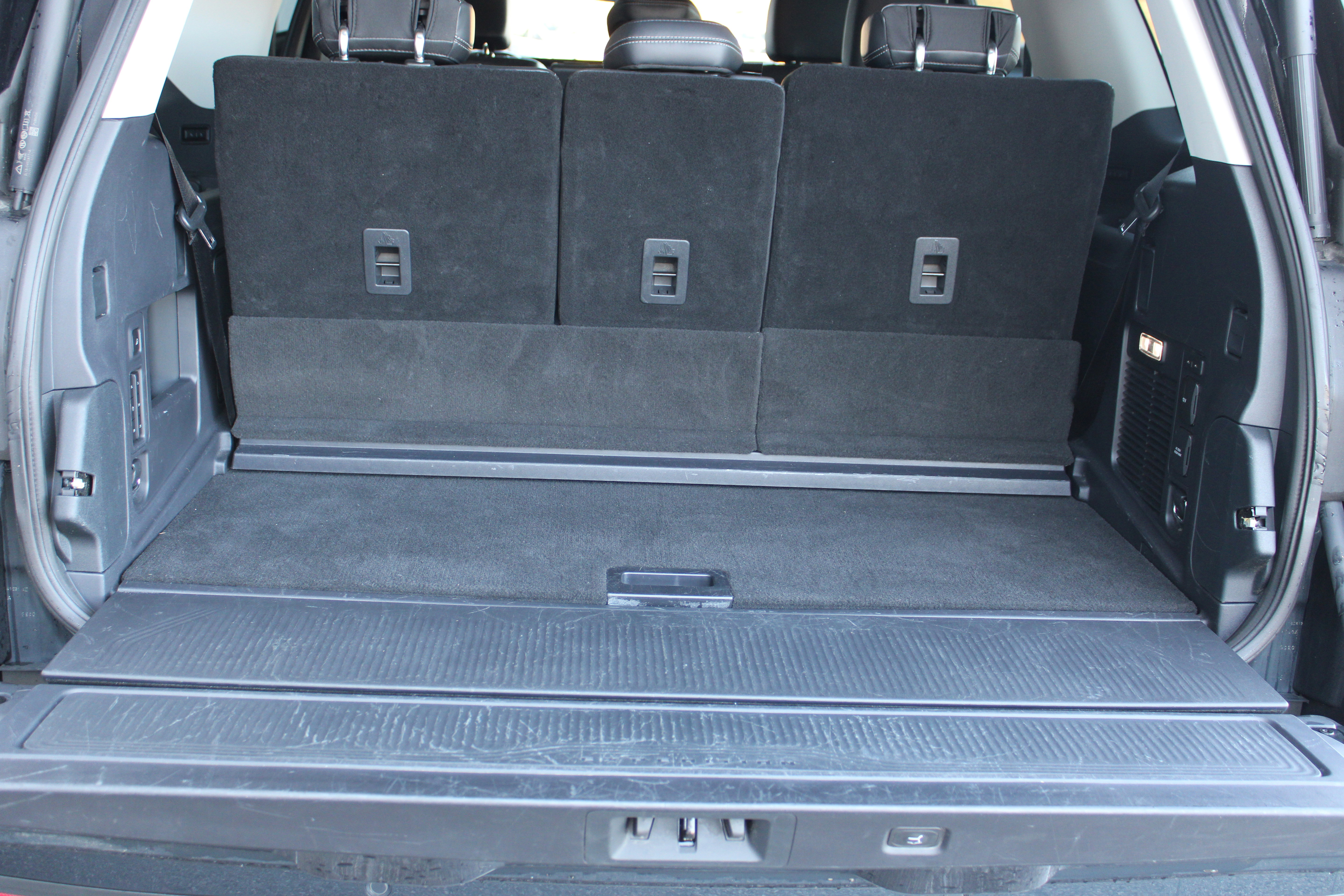 Used 2025 Ford Expedition Platinum image 14