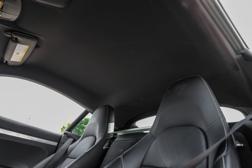 Used 2025 Porsche 718 Cayman RWD image 28
