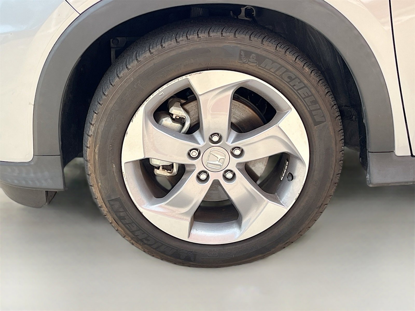 Used 2019 Honda HR-V LX image 28