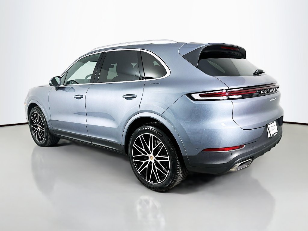 New 2026 Porsche Cayenne AWD/4WD image 3