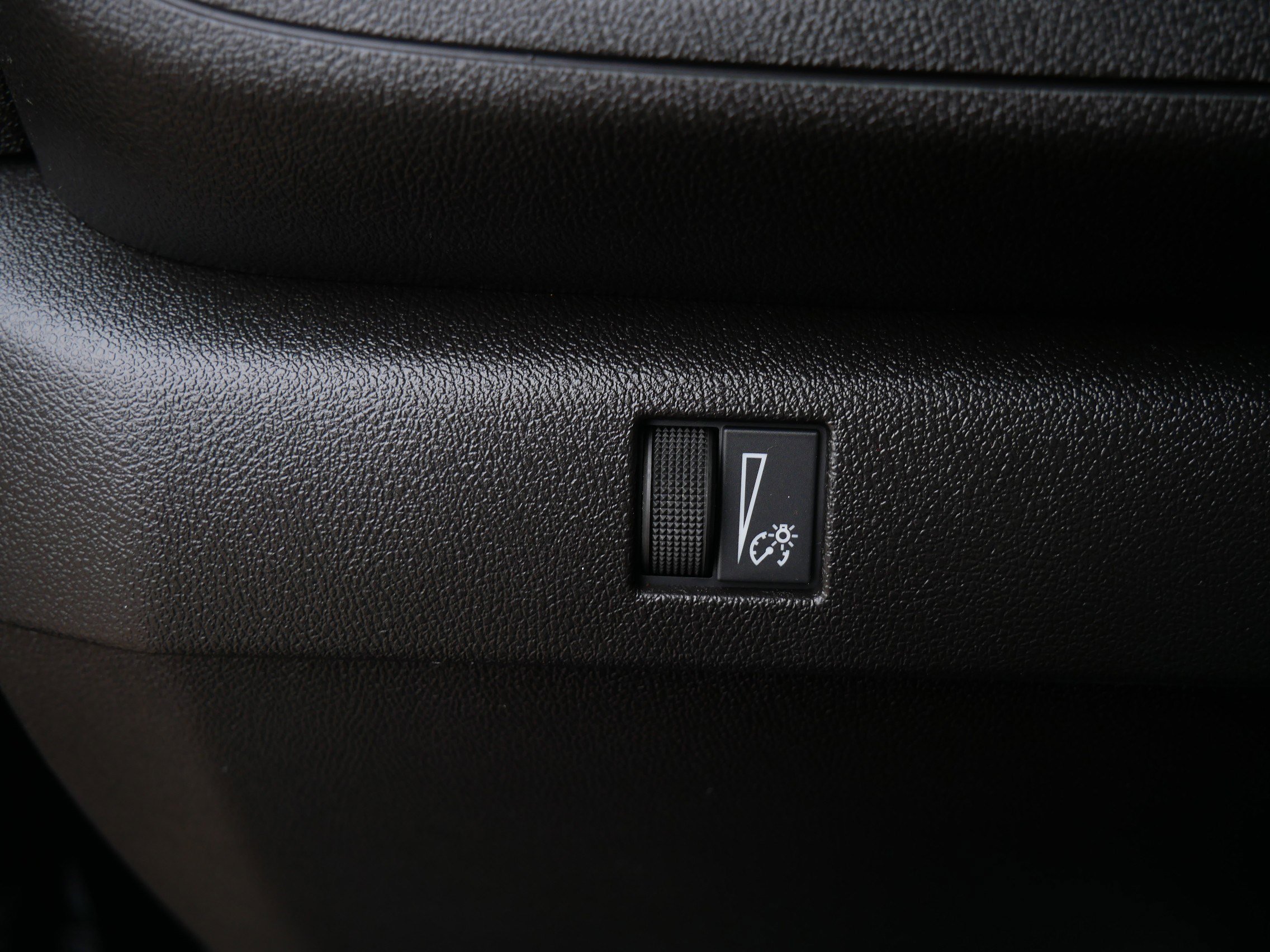 Used 2024 Chevrolet Colorado W/T image 26