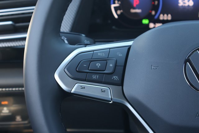 New 2026 Volkswagen Atlas Cross Sport SEL Premium R-Line image 20