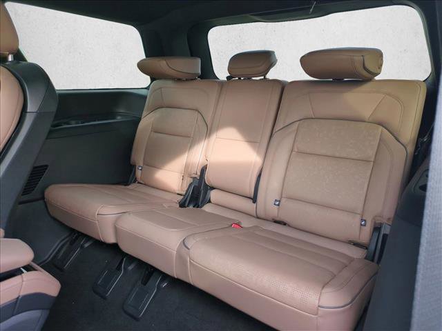 Used 2025 Lincoln Navigator Black Label image 22