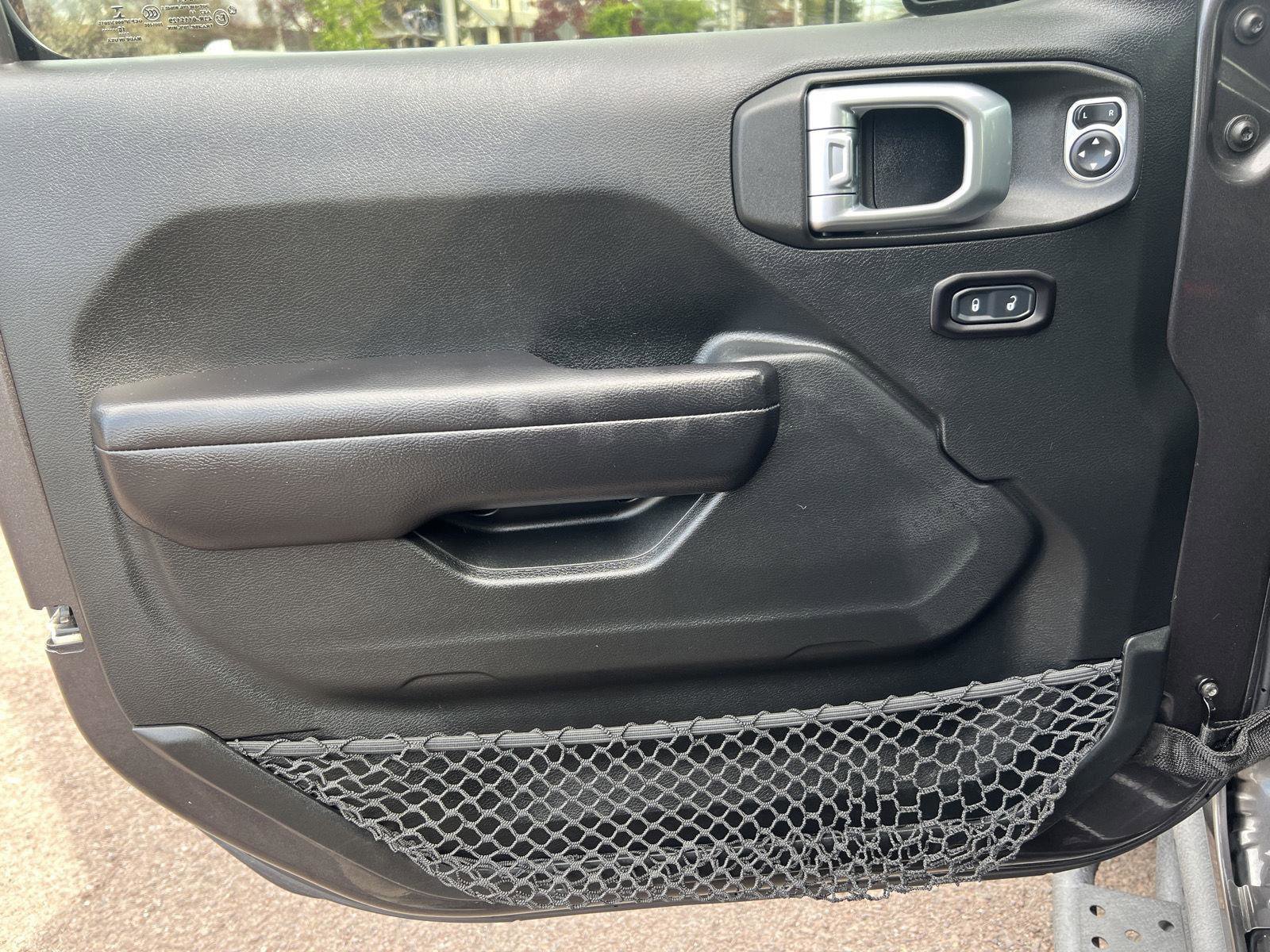 Used 2018 Jeep Wrangler Unlimited Rubicon image 14