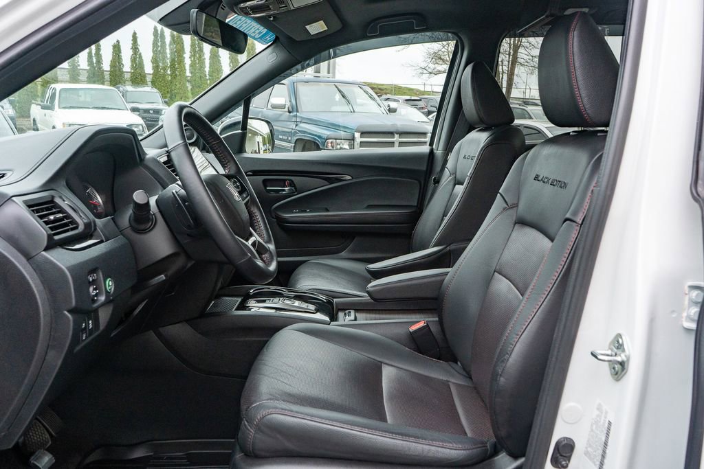 Certified 2022 Honda Pilot Black Edition image 33