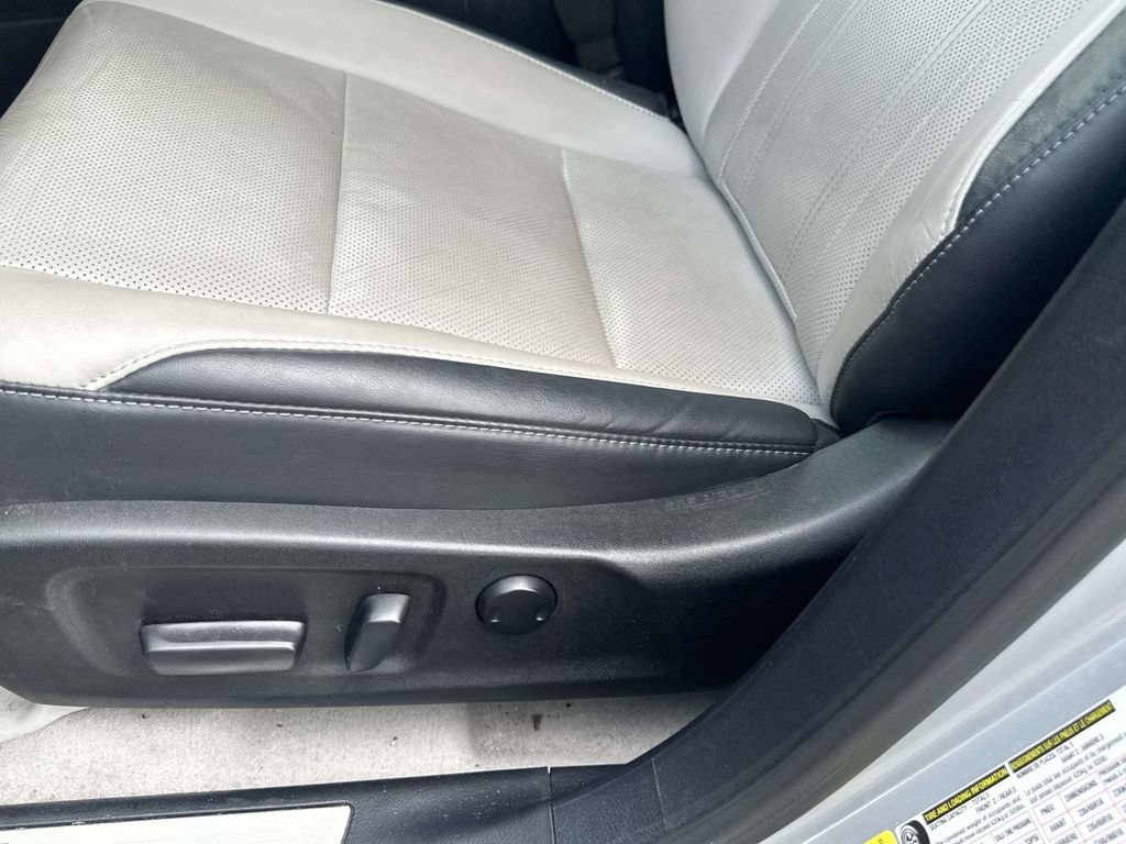 Used 2017 Lexus RX 350 AWD w/ Premium Package image 19