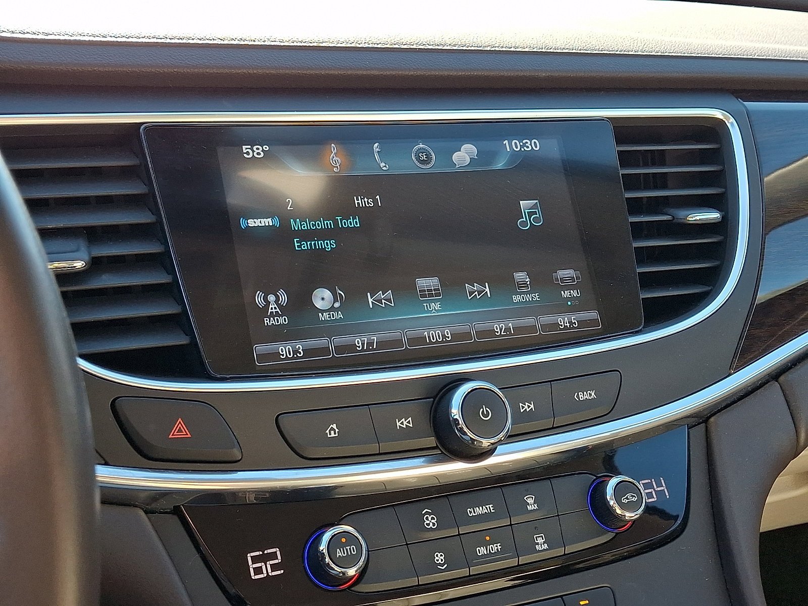 Used 2017 Buick LaCrosse Preferred FWD image 18