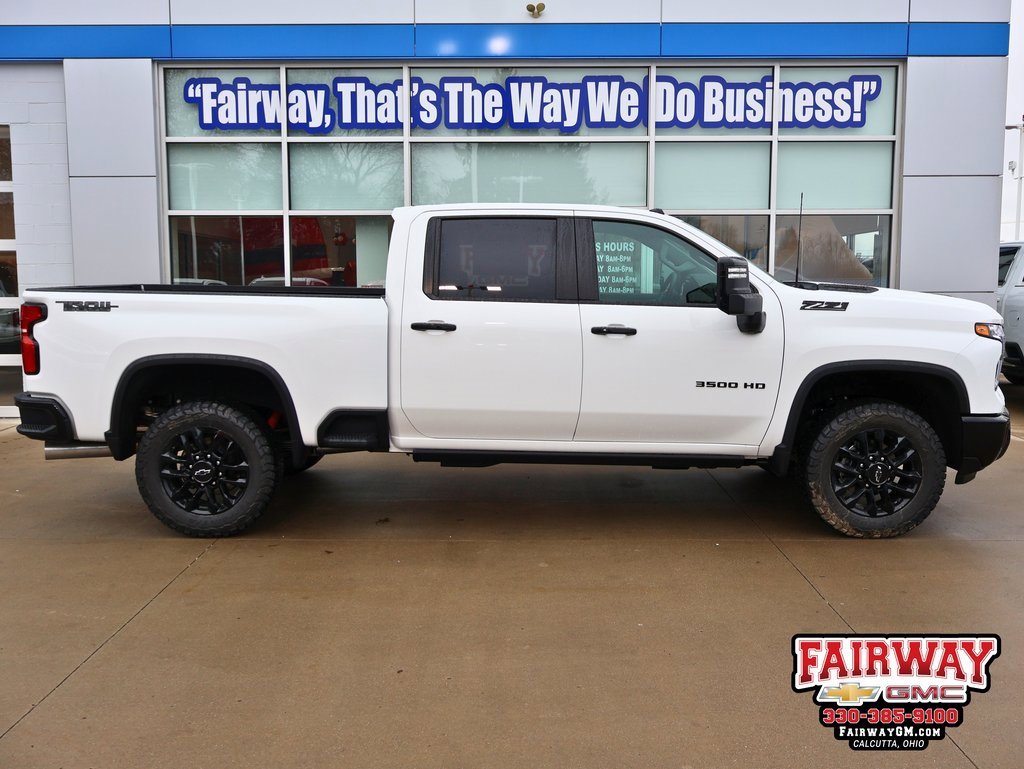 New 2026 Chevrolet Silverado 3500 LT w/ Trail Boss Package