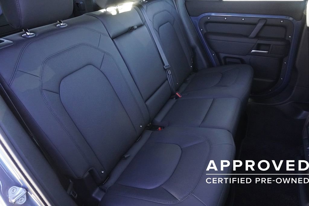 Used 2025 Land Rover Defender 110 S image 27