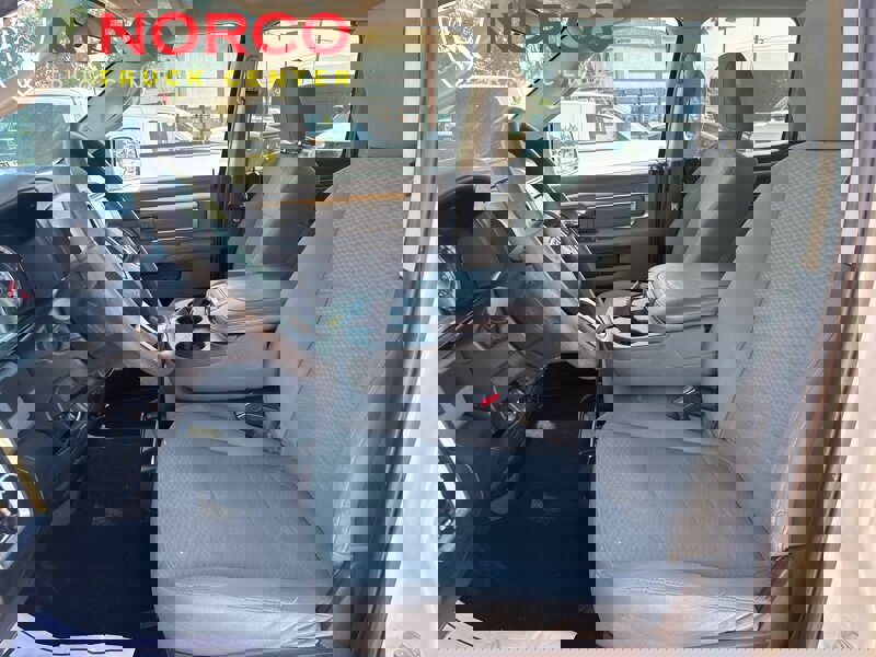 Used 2019 RAM 1500 Classic SLT image 19