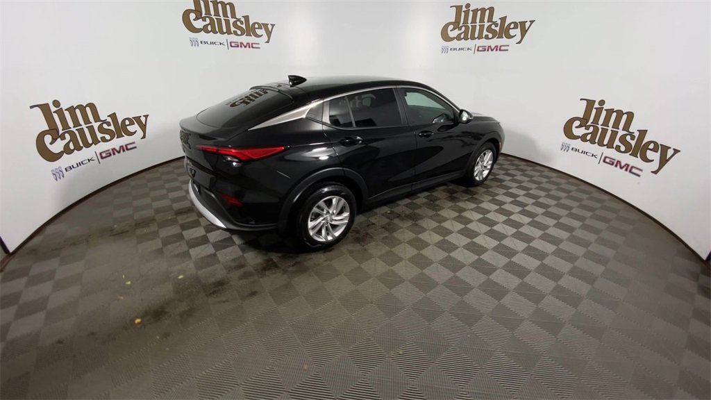 Used 2024 Buick Envista Preferred w/ Convenience I Package image 8