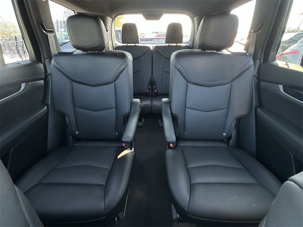 Used 2024 Cadillac XT6 Premium Luxury image 15
