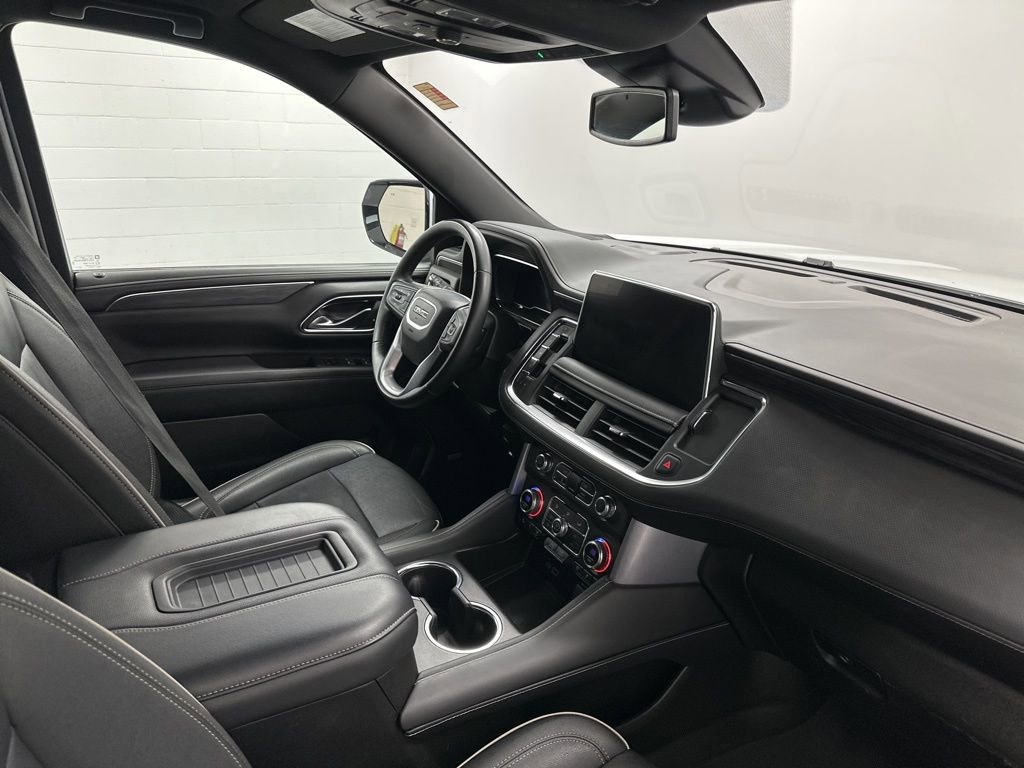 Used 2024 GMC Yukon SLT image 29