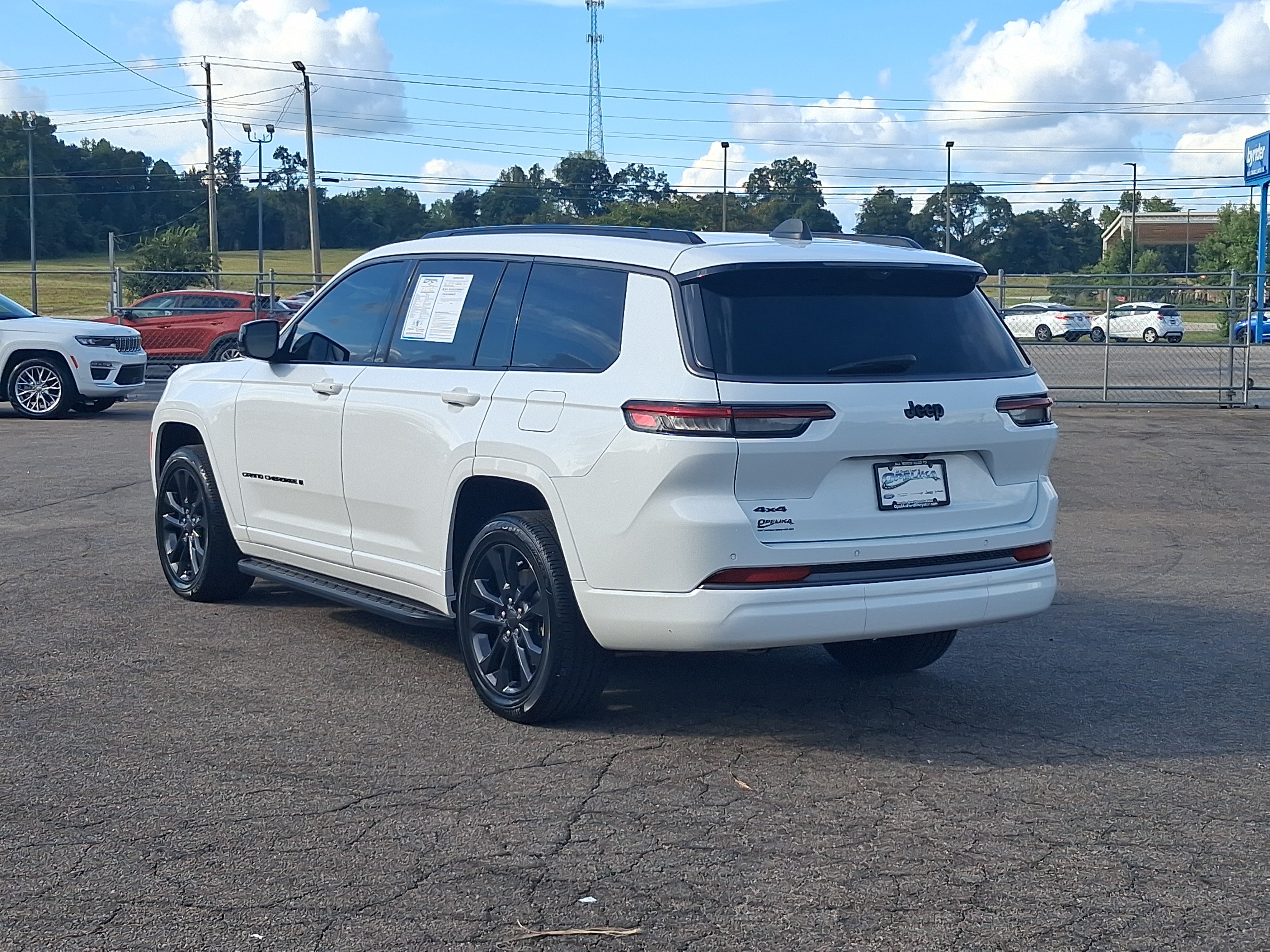 Used 2026 Jeep Grand Cherokee L Limited AWD/4WD image 5