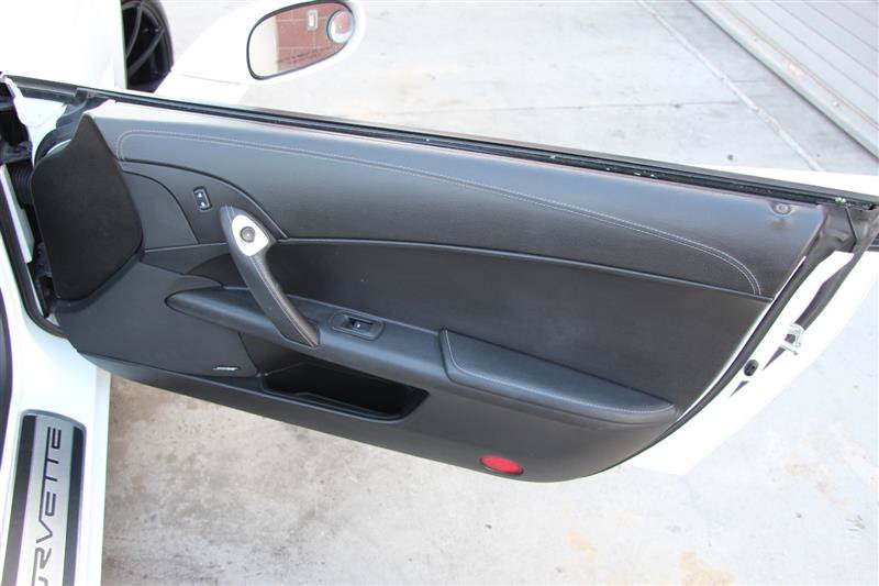 Used 2013 Chevrolet Corvette 427 w/ 1SC Preferred Equipment Group RWD image 32