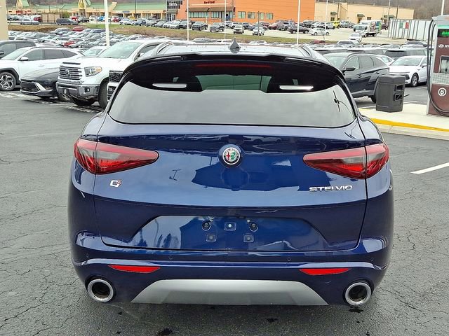 Used 2020 Alfa Romeo Stelvio Ti Sport w/ Quick Order Package 22S Sport image 5