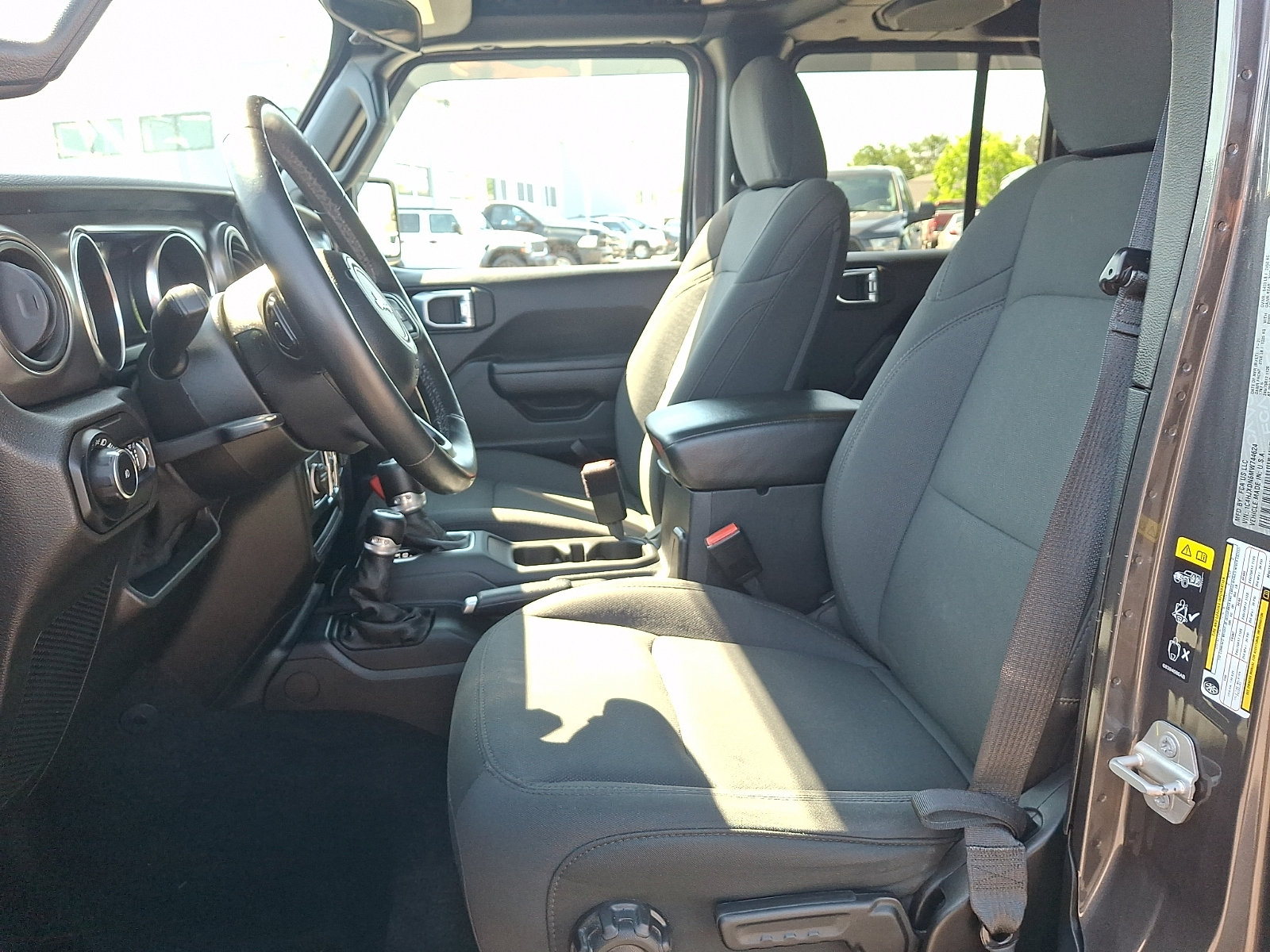 Used 2021 Jeep Wrangler 4WD Unlimited Sport image 13