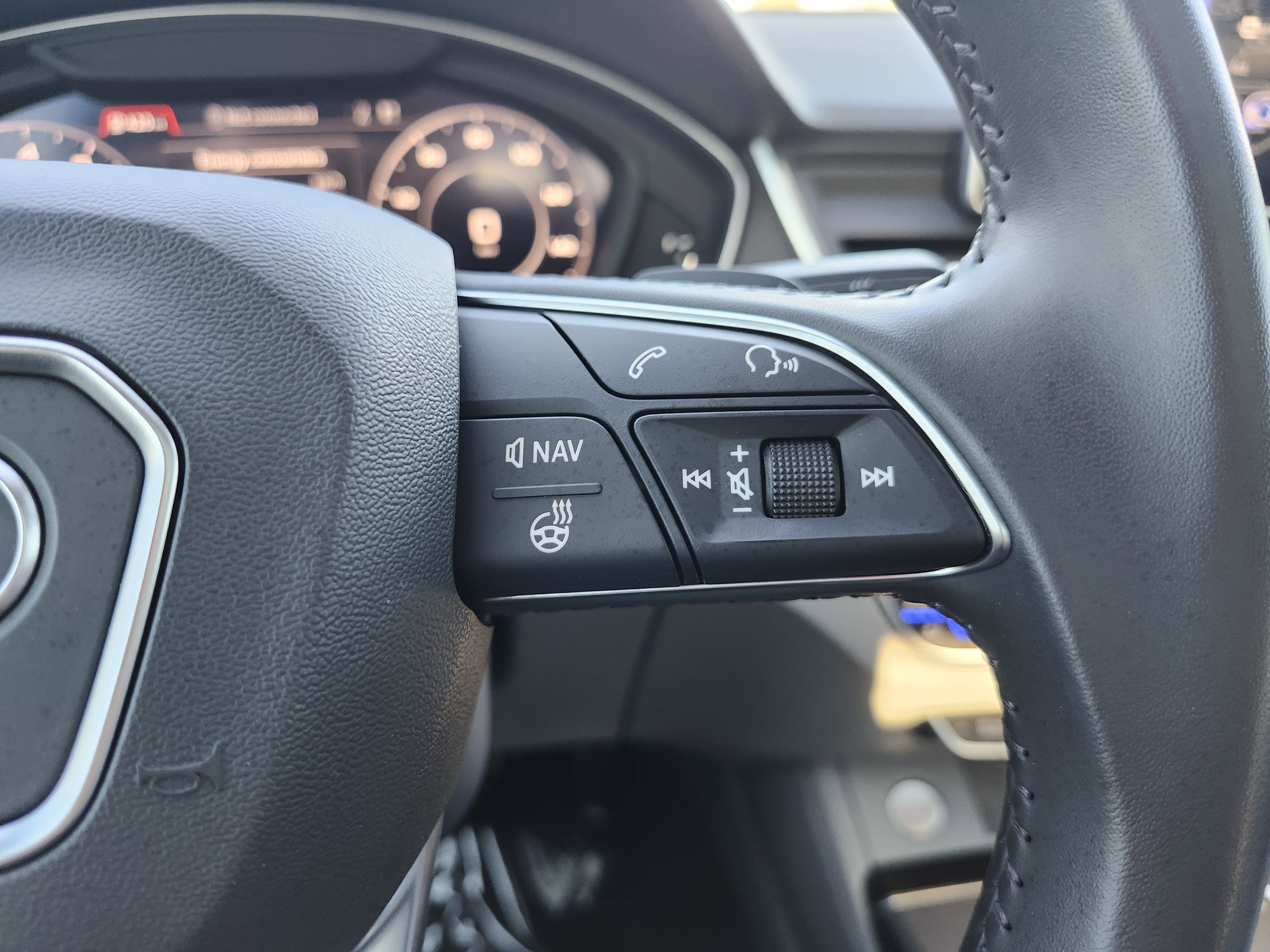 Used 2019 Audi Q5 2.0T Premium Plus w/ Premium Plus Package image 36