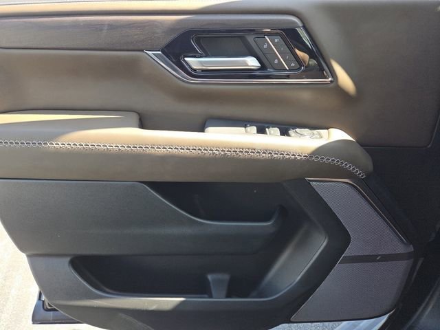 New 2026 GMC Yukon Denali Ultimate AWD/4WD image 38
