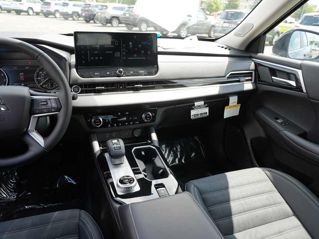 New 2026 Mitsubishi Outlander SE AWD/4WD image 19