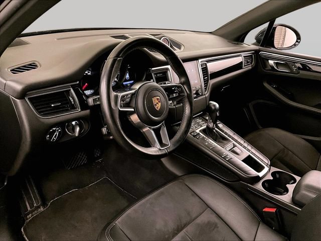 Used 2017 Porsche Macan AWD/4WD image 12