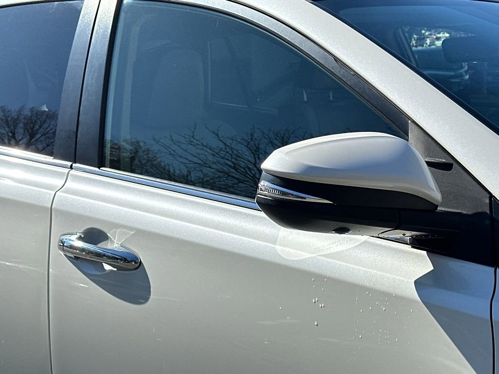 Used 2016 Toyota RAV4 Limited w/ Advanced Technology Package image 9