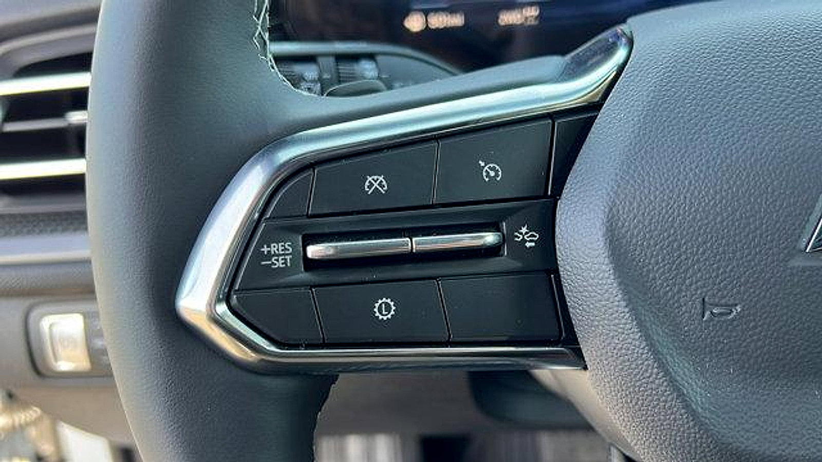 New 2026 Chevrolet Traverse LT w/ Midnight/Sport Edition image 24