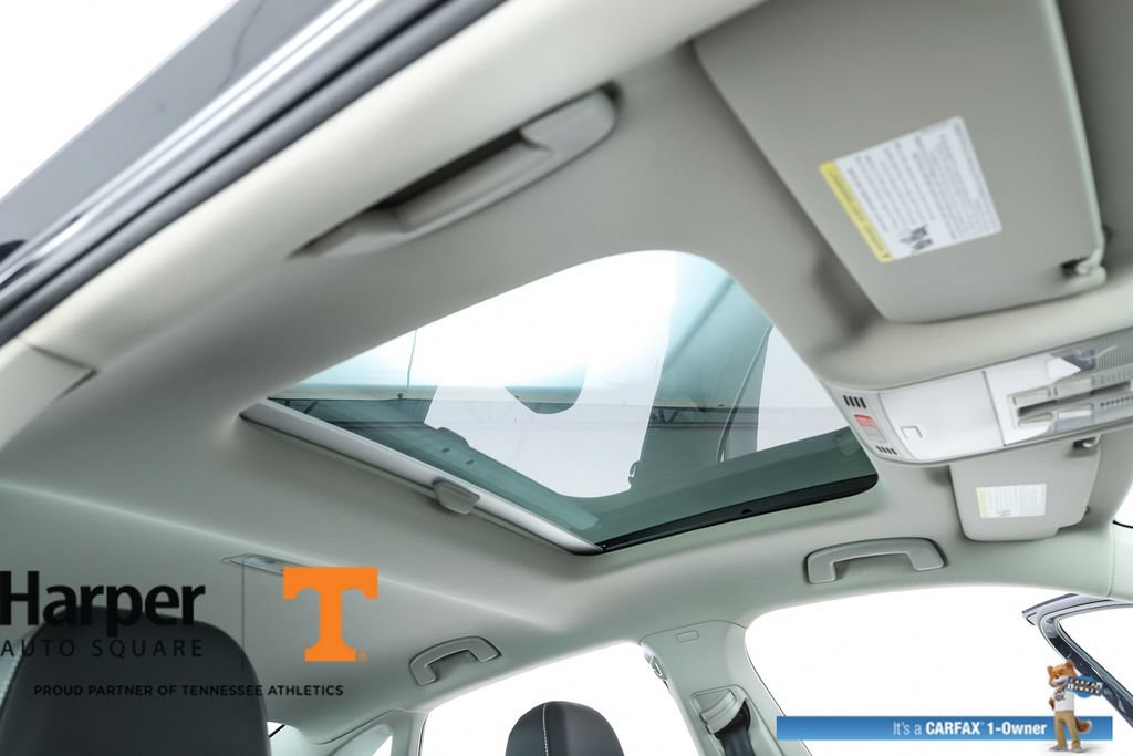 Used 2025 Volkswagen Jetta SEL FWD image 38