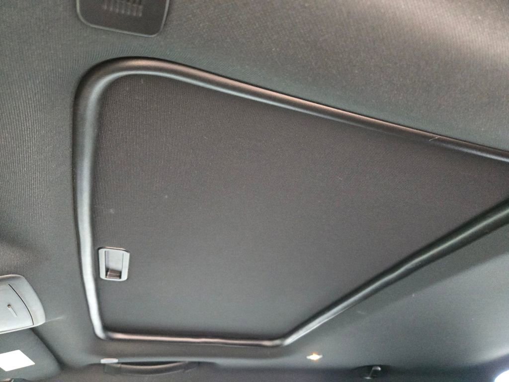 Used 2023 Dodge Challenger R/T w/ Blacktop Package image 33