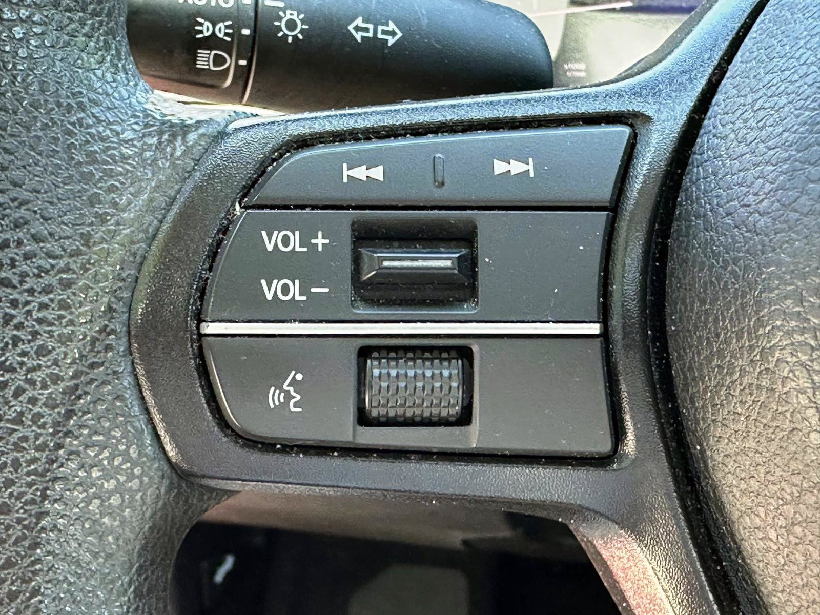 Used 2023 Honda Accord EX image 28